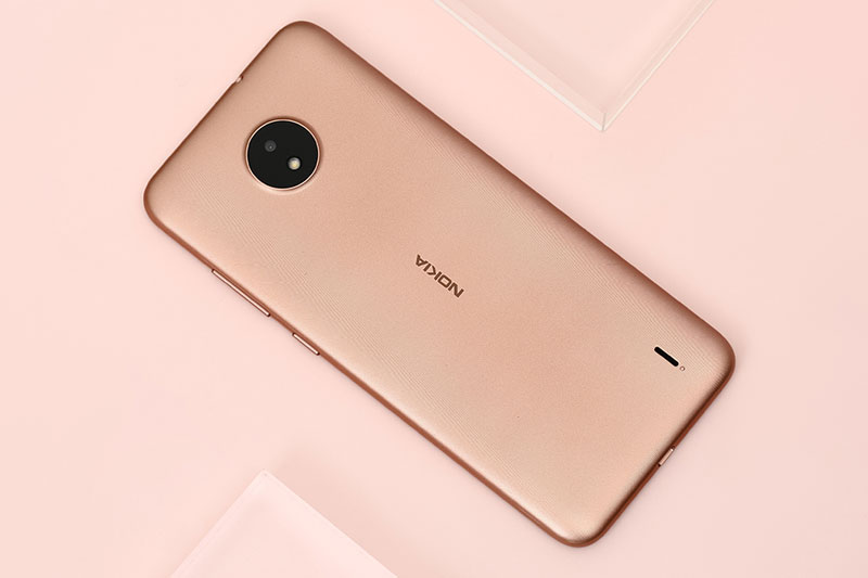 Nokia C20 | Chất liệu vỏ polycarbonat bền hoàn thiện cứng cáp