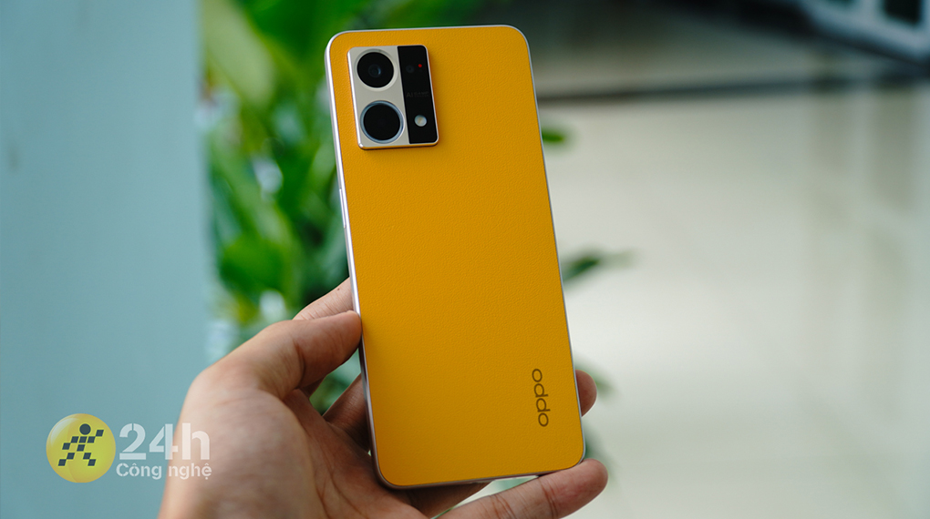 Hạn chế bám dấu vân tay và mồ hôi - OPPO Reno7