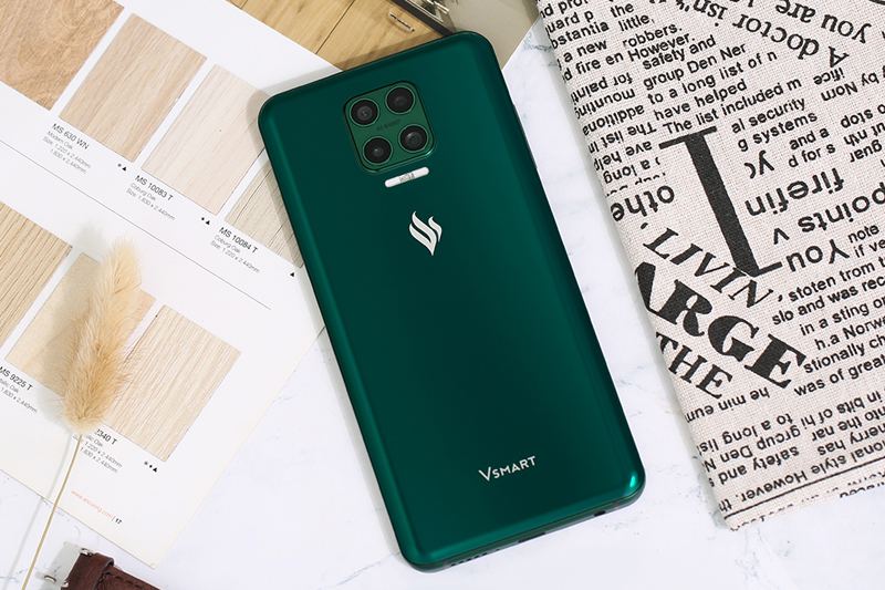 Hệ thống camera sau - Vsmart Ảris Pro